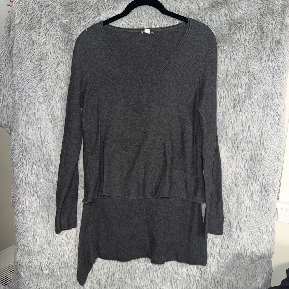 J Jill Gray Long Sleeve Tunic Top Asymmetrical Hem Size Small